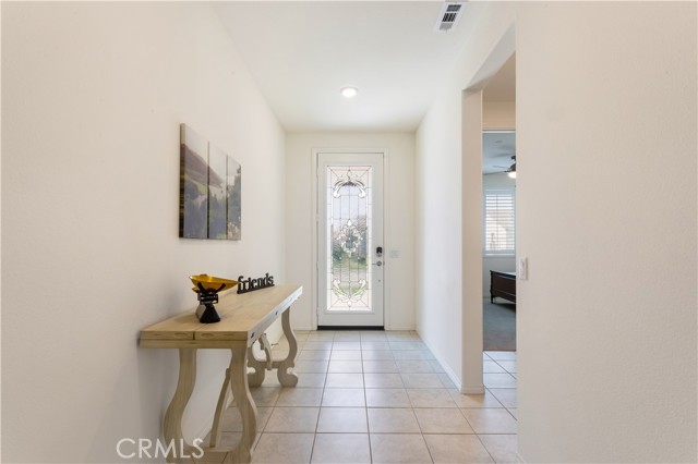 4071 E Amigos Privado, Ontario CA: https://media.crmls.org/medias/7bd5aa86-25f3-4a0c-8964-25e5e717e38c.jpg