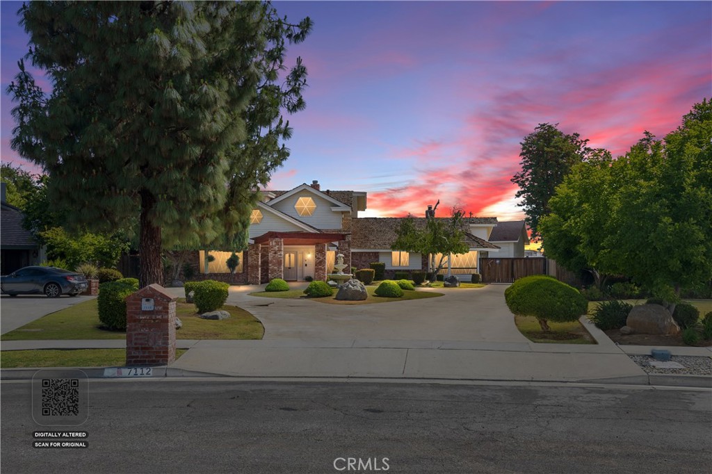 7112 Crestwood Street