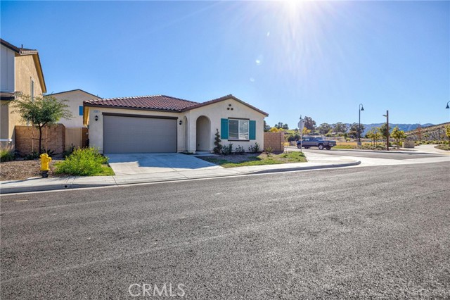 Detail Gallery Image 3 of 58 For 4884 Sicily, Lake Elsinore,  CA 92530 - 3 Beds | 2 Baths