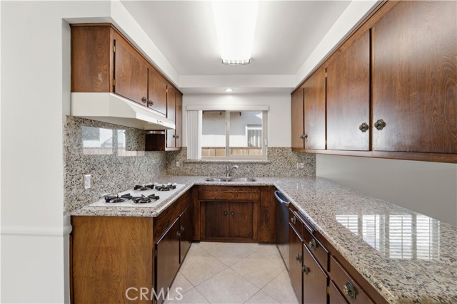 Detail Gallery Image 10 of 43 For 8828 Collett, North Hills,  CA 91343 - 3 Beds | 2 Baths