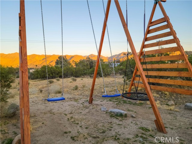 Detail Gallery Image 40 of 56 For 9405 Lanning Ln, Morongo Valley,  CA 92256 - 3 Beds | 1 Baths