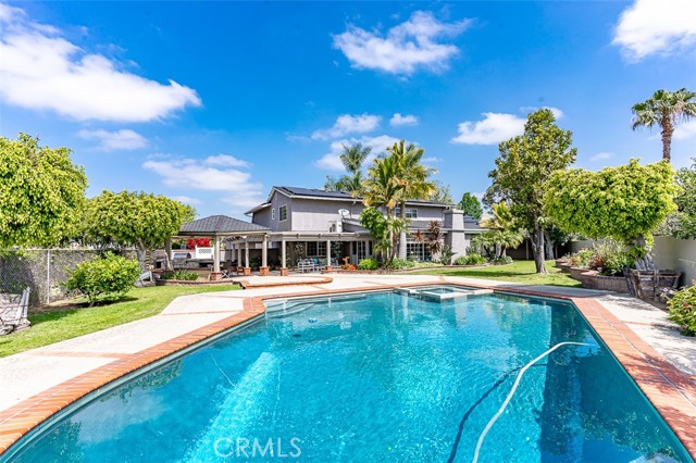 756 N Malden Avenue, Fullerton CA: https://media.crmls.org/medias/7bd73cb2-f67f-4093-b839-e5eb1a6e0832.jpg
