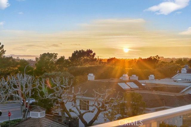 Detail Gallery Image 55 of 56 For 5 Northampton Ct #103,  Newport Beach,  CA 92660 - 3 Beds | 3/1 Baths