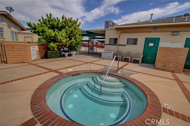Detail Gallery Image 27 of 33 For 10681 Oak St #29,  Los Alamitos,  CA 90720 - 2 Beds | 2 Baths