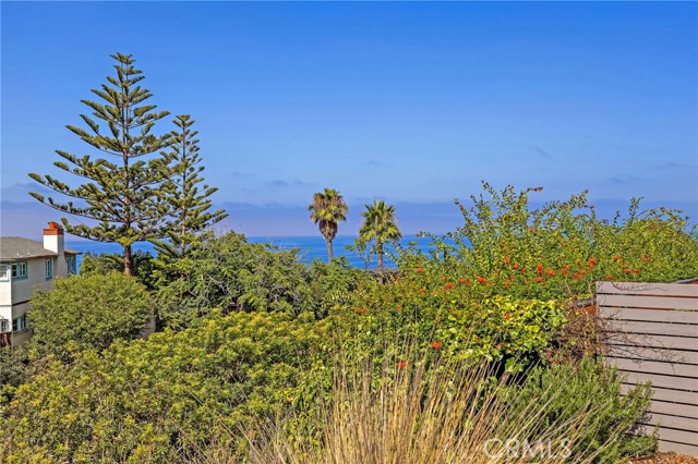 Detail Gallery Image 3 of 13 For 2699 Solana Way #B,  Laguna Beach,  CA 92651 - 0 Beds | 1 Baths