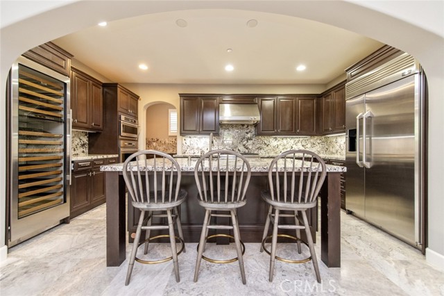 Detail Gallery Image 14 of 42 For 120 Tomato Springs, Irvine,  CA 92618 - 4 Beds | 3/1 Baths