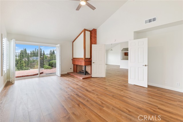 614 S Pathfinder Trail, Anaheim Hills CA: https://media.crmls.org/medias/7bdb799f-bb0b-4e0f-a0ce-eb98fa133e6f.jpg