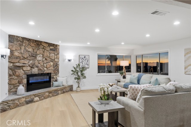 Detail Gallery Image 2 of 2 For 5338 Waldo, Los Angeles,  CA 90041 - 3 Beds | 2 Baths