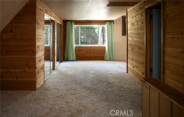 Detail Gallery Image 8 of 13 For 407 Dolly Varden Dr, Lake Arrowhead,  CA 92352 - 3 Beds | 2 Baths