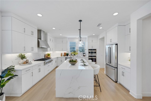 251 Tank, Irvine CA: https://media.crmls.org/medias/7bdc7f58-b3de-4925-ba5d-1c2ab139a55c.jpg