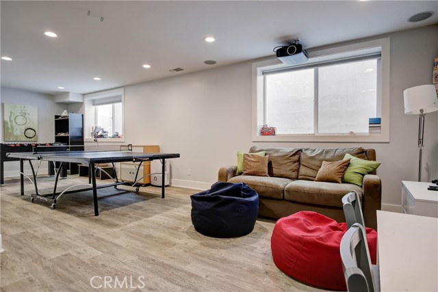 763 29th Street, Manhattan Beach, California 90266, 5 Bedrooms Bedrooms, ,5 BathroomsBathrooms,Residential,Sold,29th,SB22085465