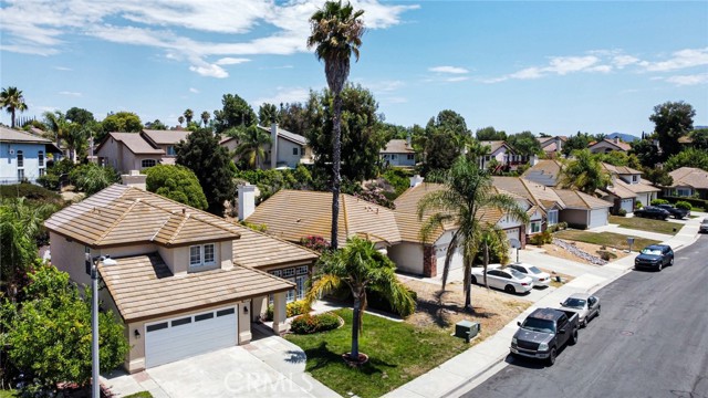 Detail Gallery Image 4 of 36 For 29751 Calle Palmas, Temecula,  CA 92591 - 4 Beds | 3 Baths