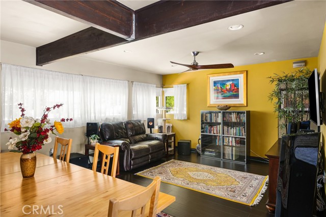 1006 W Pioneer Drive, Anaheim CA: https://media.crmls.org/medias/7bdefec2-1f2f-494c-8ea4-98656b9442be.jpg
