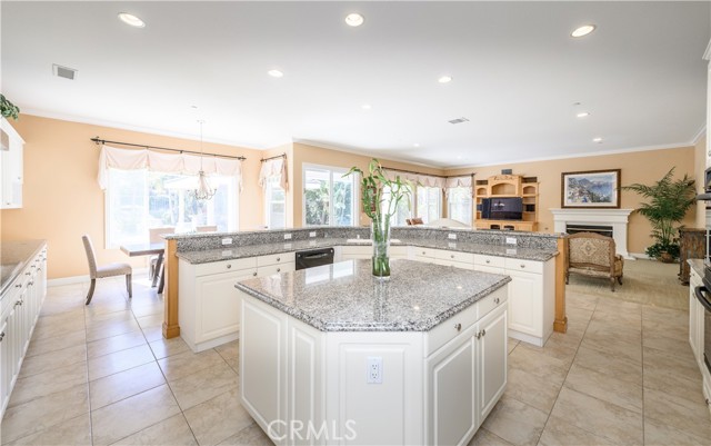 Detail Gallery Image 16 of 61 For 21 Bent Oak, Coto de Caza,  CA 92679 - 5 Beds | 4/1 Baths