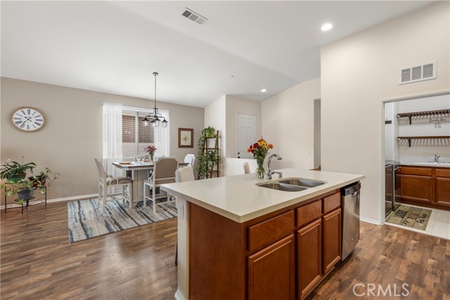 30294 Coralium Way, Menifee CA: https://media.crmls.org/medias/7be141eb-c298-4d96-a597-8100244d522c.jpg
