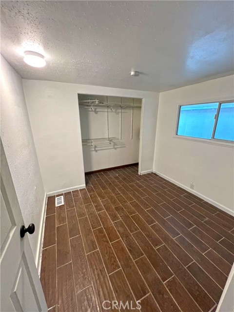 Detail Gallery Image 8 of 11 For 3524 East R Ave #157,  Palmdale,  CA 93550 - 3 Beds | 1 Baths