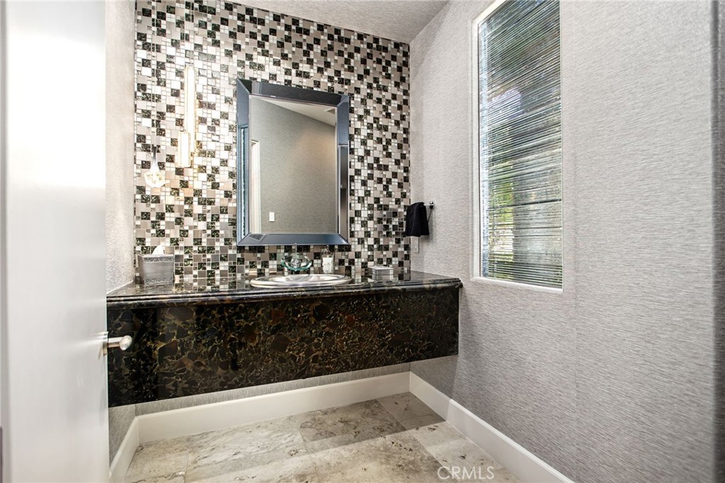 MLS #OC25241516 image #29