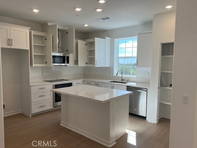 Detail Gallery Image 7 of 15 For 8393 Tapia, Rancho Cucamonga,  CA 91730 - 3 Beds | 3 Baths