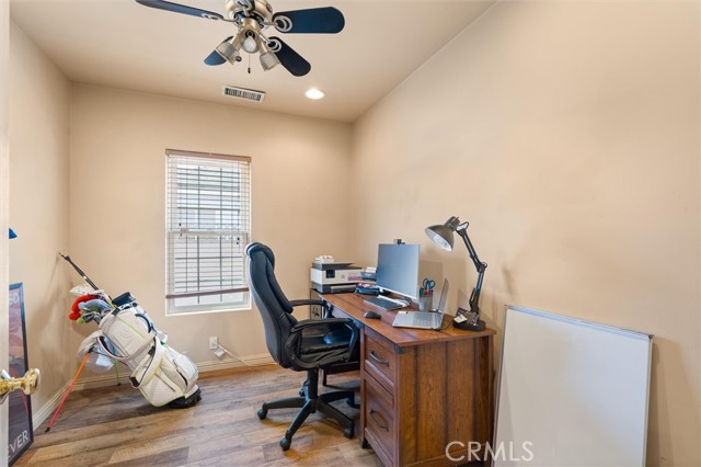 Image 29 of 35 For 518 213th