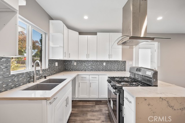 7719 Nestle Avenue, Reseda CA: https://media.crmls.org/medias/7be45d8a-c735-4d54-9afd-a9c5a7d96144.jpg
