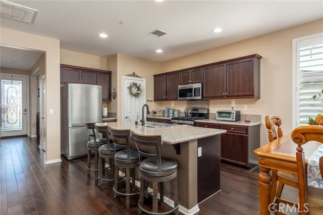 Detail Gallery Image 6 of 24 For 353 Blowing Rock, Beaumont,  CA 92223 - 2 Beds | 2 Baths