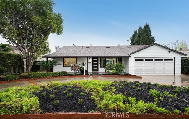 Detail Gallery Image 1 of 1 For 15858 Osborne St, North Hills,  CA 91343 - 4 Beds | 2 Baths