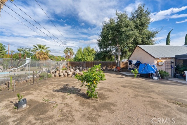 Detail Gallery Image 33 of 45 For 352 E 16th, San Bernardino,  CA 92404 - 2 Beds | 1 Baths