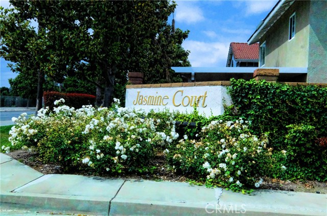 Detail Gallery Image 5 of 31 For 1778 Rockview Way, Pomona,  CA 91766 - 3 Beds | 3 Baths