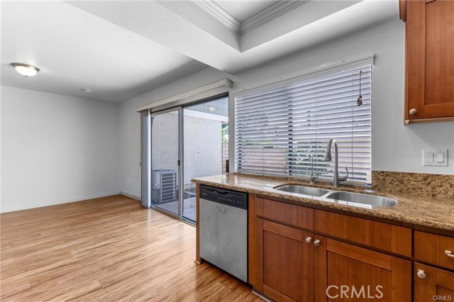 Detail Gallery Image 15 of 31 For 5 Locust, Irvine,  CA 92604 - 3 Beds | 2/1 Baths