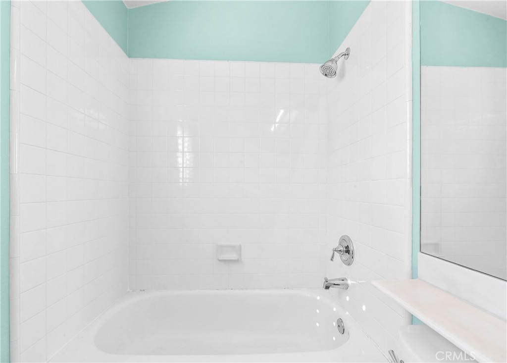 MLS #OC25270158 image #41