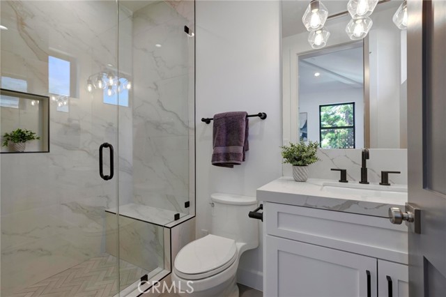 Detail Gallery Image 53 of 71 For 1157 8th St, Manhattan Beach,  CA 90266 - 5 Beds | 5/1 Baths