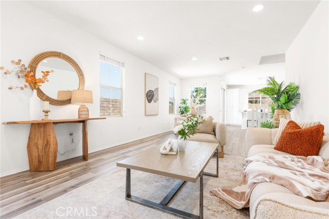 8254 Lily Drive, Rosemead CA: https://media.crmls.org/medias/7be7dea2-f3f0-4aff-9858-1b086c88686d.jpg