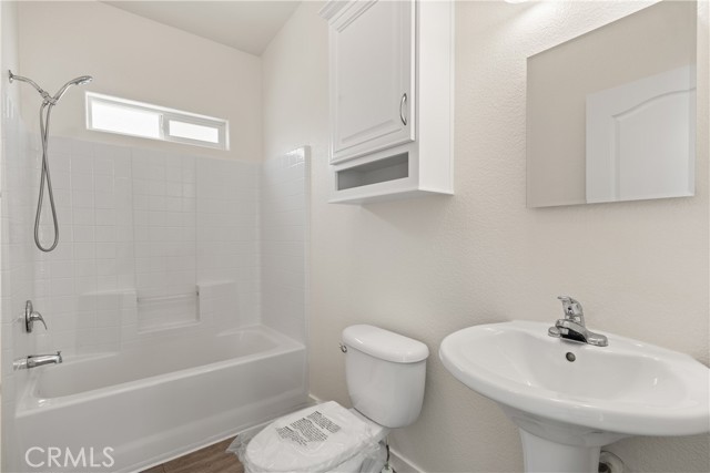 8250 Lankershim Boulevard, Space 19 photo 9