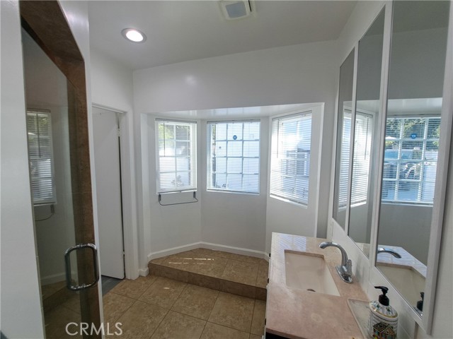 14356 Greenleaf Street, Sherman Oaks CA: https://media.crmls.org/medias/7be85f6e-ff50-4419-a53f-96109a86ac38.jpg