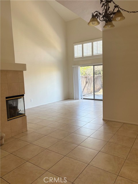 Detail Gallery Image 6 of 31 For 2018 Villa Del Lago Dr #B,  Chino Hills,  CA 91709 - 4 Beds | 2/1 Baths