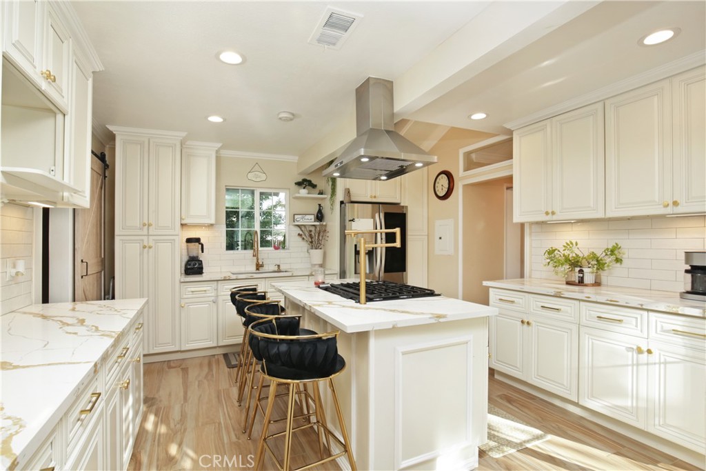 MLS #DW23143283 image #5