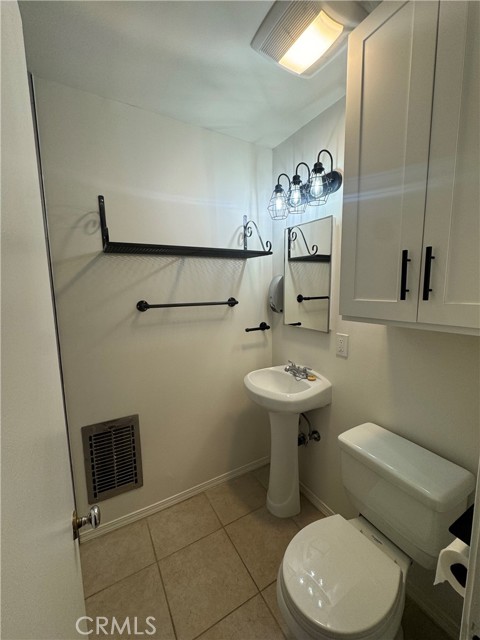 Detail Gallery Image 11 of 17 For 930 E 1st St #21,  Long Beach,  CA 90802 - 1 Beds | 1 Baths