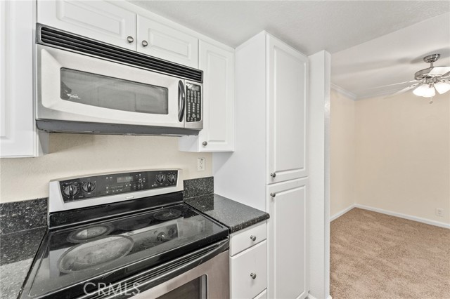 Detail Gallery Image 5 of 19 For 25591 Indian Hill Ln #C,  Laguna Hills,  CA 92653 - 2 Beds | 2 Baths