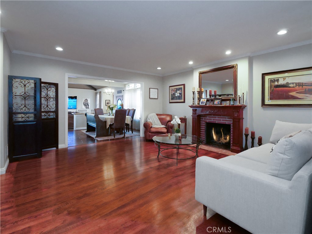 MLS #SB25175764 img 5