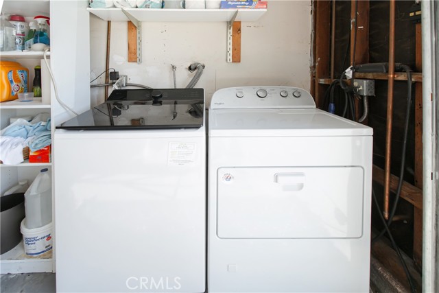 Detail Gallery Image 13 of 13 For 1542 Christine, Simi Valley,  CA 93063 - 3 Beds | 1/1 Baths