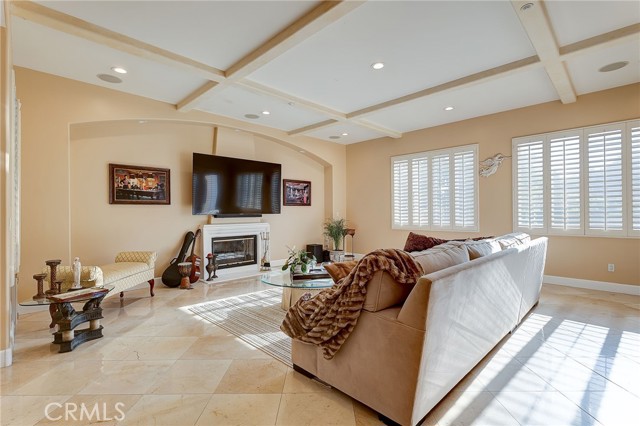 33 Sage Lane, Bell Canyon CA: https://media.crmls.org/medias/7bea85cd-ae4d-4ef7-bdf9-fb02c112071f.jpg