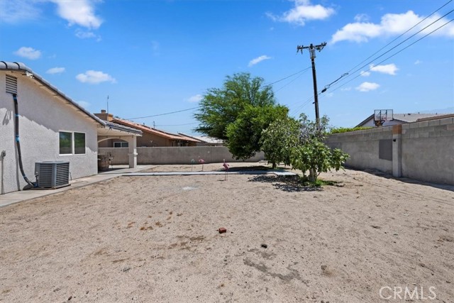 Detail Gallery Image 19 of 32 For 15765 via Montana, Desert Hot Springs,  CA 92240 - 3 Beds | 1/1 Baths