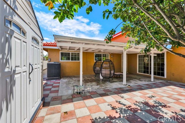 Image 43 of 50 For 10449 Margarita Avenue