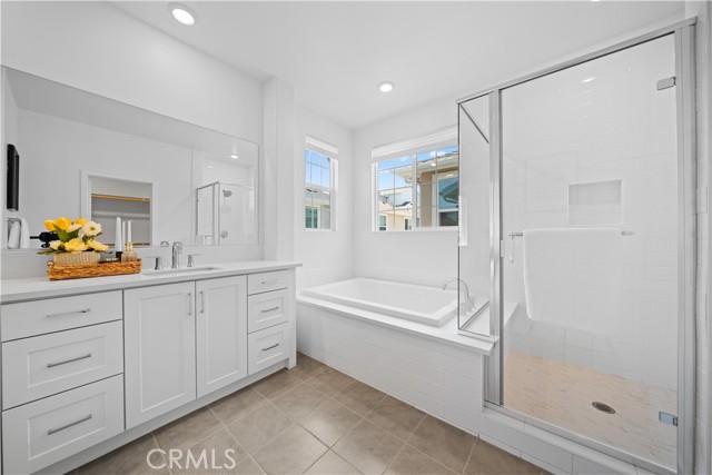 1042 N Anaheim Blvd, Anaheim CA: https://media.crmls.org/medias/7beadd3a-665e-4ed7-b819-33eee85f373c.jpg