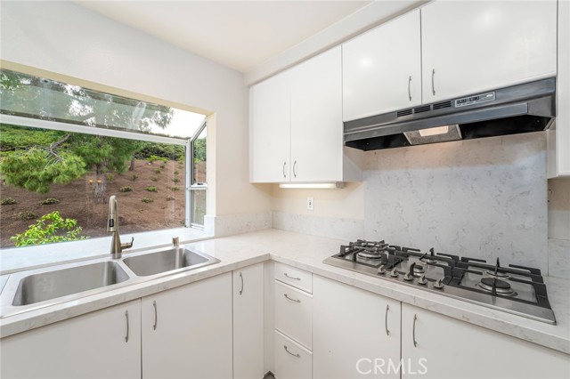Detail Gallery Image 13 of 30 For 61 via Bacchus, Aliso Viejo,  CA 92656 - 2 Beds | 2 Baths