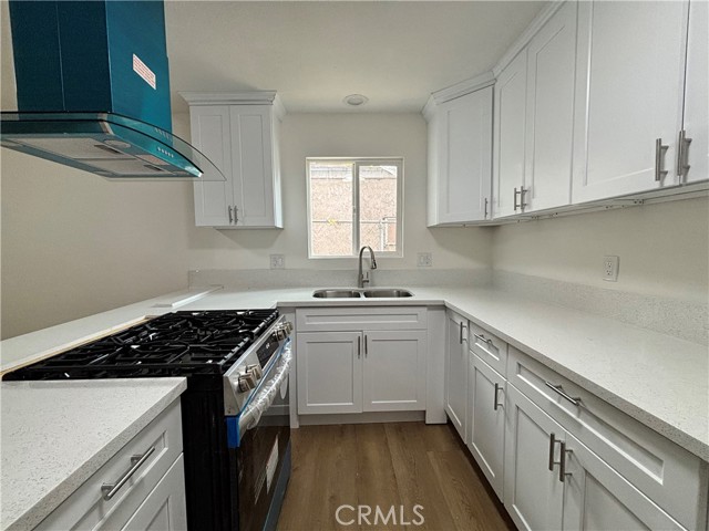 Detail Gallery Image 14 of 31 For 1705 E 111th Pl, Los Angeles,  CA 90059 - 3 Beds | 2 Baths