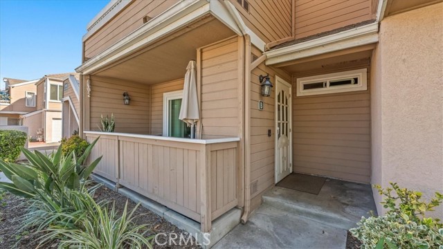 Detail Gallery Image 5 of 33 For 10450 E Briar Oaks #B,  Stanton,  CA 90680 - 2 Beds | 2 Baths