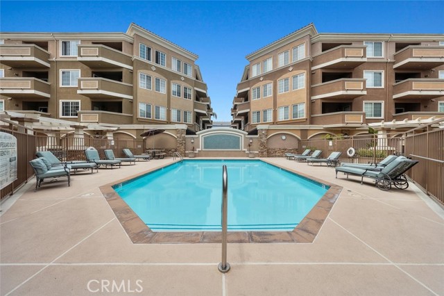 2750 Artesia Boulevard, Redondo Beach, California 90278, 2 Bedrooms Bedrooms, 0 ,2 BathroomsBathrooms,Residential,For Sale,Artesia,0,PV26103971