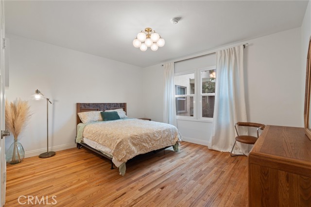 Detail Gallery Image 11 of 28 For 5309 Cahuenga Blvd #B,  North Hollywood,  CA 91601 - 2 Beds | 1 Baths