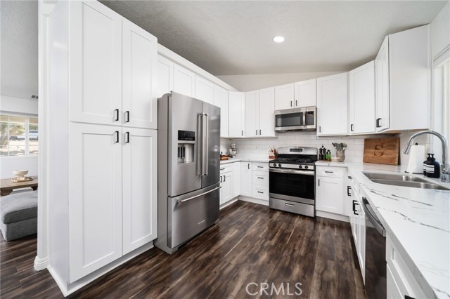 Detail Gallery Image 3 of 56 For 56488 El Dorado Dr, Yucca Valley,  CA 92284 - 3 Beds | 2 Baths